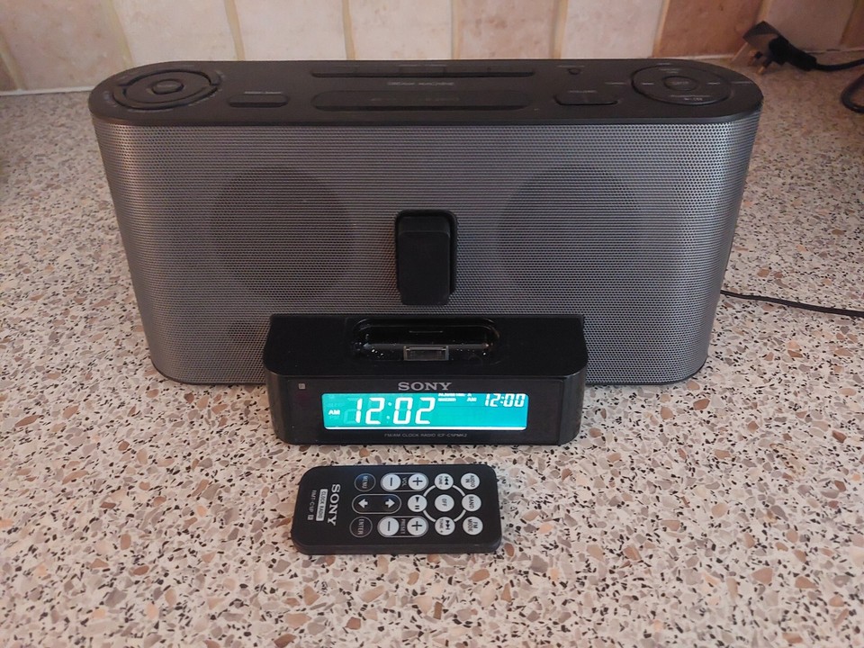 Sony Dream Machine ICFC1IP MK2 AM/FM Radio Alarm Clock iPod Dock
