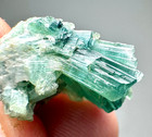 Macle de cristaux de Tourmaline vert d'eau sur matrice du Pakistan/3,65 grs