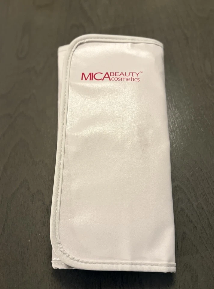 NUEVO Juego de brochas de maquillaje Mica Beauty Cosmetics Deluxe de 10 piezas con estuche rodante vegano Foto 2 de 3