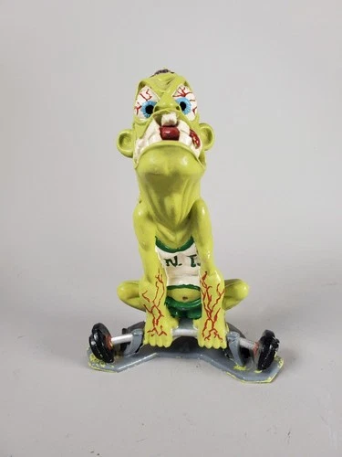 Vintage 1963 Marx Nutty Mads Waldo The Weight Lifter 6" Green Painted Figure