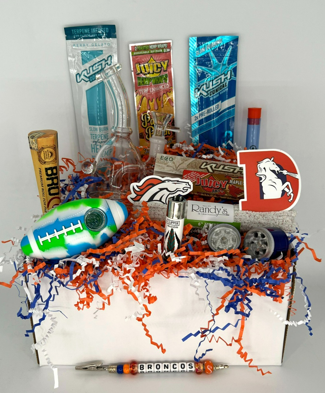 15 PC DENVER BRONCOS BONG & PIPE SMOKE GIFT SET - ROACH CLIP - NFL GIFT FOR HIM