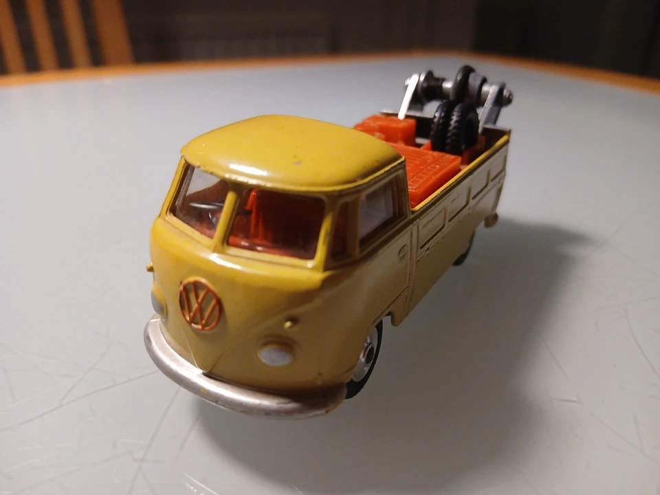 Corgi 490 Volkswagen Breakdown Truck good original unboxed - Image 2 of 4