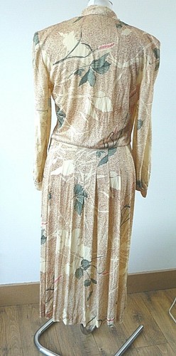 Vintage Beige Pleated Pussy Bow Retro Landgirl Dress Floral Handmade Fits UK 10 - Picture 6 of 9