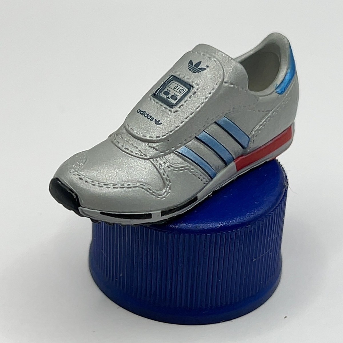 MICROPACER Adidas Sneakers Shoes Mini Figures Bottle Cap Classic