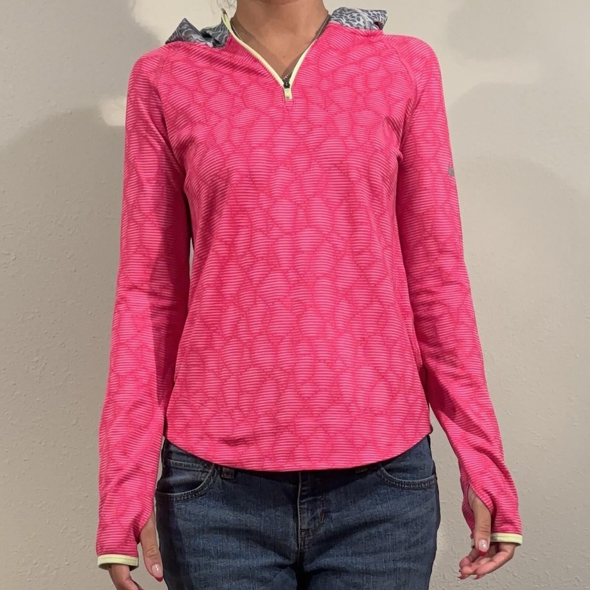 nike pro pink sweatshirt