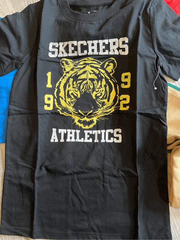 NWOT Skechers sweatpants & t-shirt 6 piece bundle Size Small & Medium Foto 4 de 4