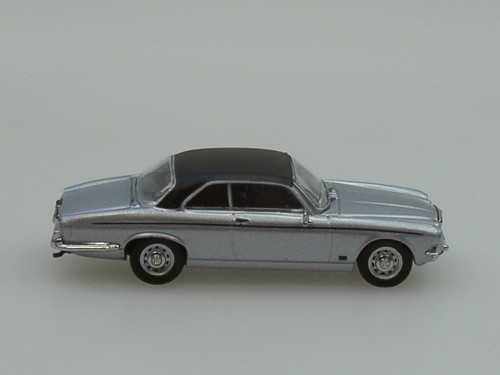 Premium Jaguar XJ-C, silber, matt schwarzes Dach - PCX 870164 - 1:87 - Bild 3 von 4