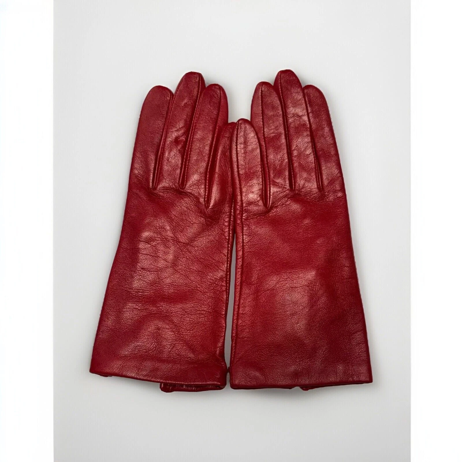 Lord & Taylor Red Gloves 6.5 Women`s size Leather Silk Lined New
Opens in a new window or tab