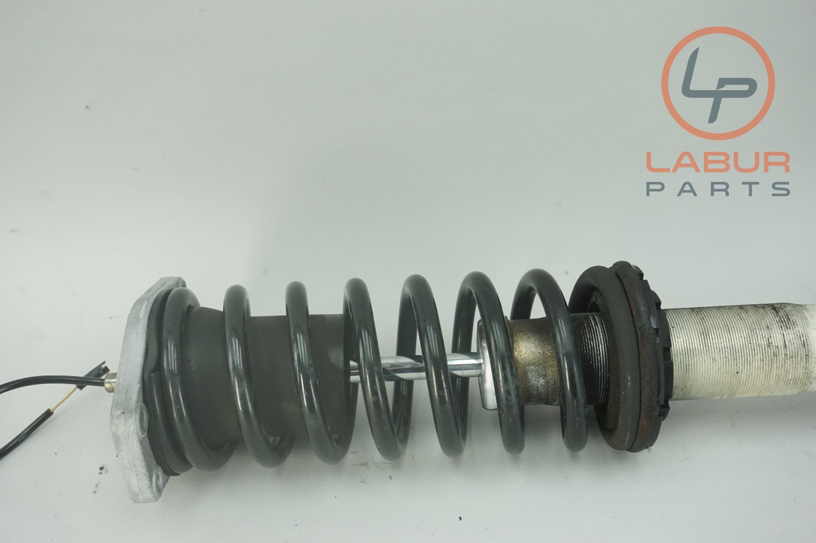 M139 03-06 Maserati Quattroporte Rear Left or Right Shock Absorber Strut Z7059