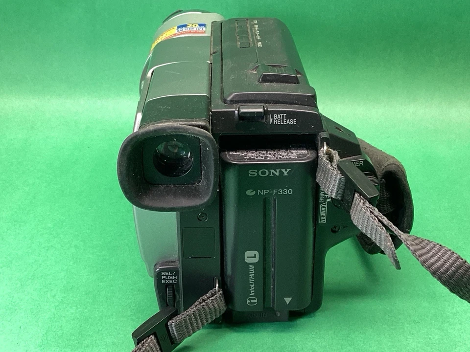 Sony CCD-TR818 NTSC Video Hi8 Handycam 460X Zoom NightShot Camcorder - UNTESTED - Image 3 of 4