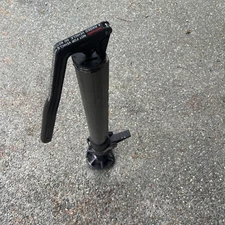 ARB 1060001 Hydraulic Long Travel Recovery Jack damaged