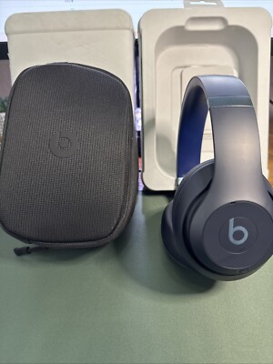 Beats Studio Pro - Wireless Noise Cancelling Over-the-Ear Headphones - Navy
