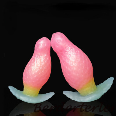strawberry sex toy Naughty Strawberry - Clit sucker