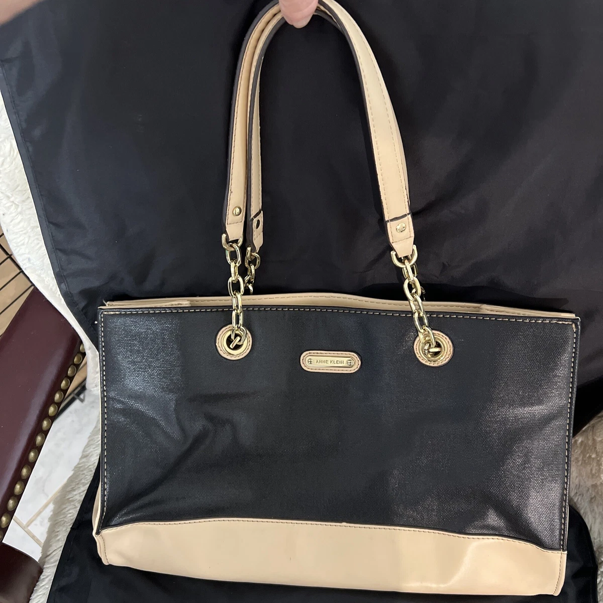 Anne klein hotsell black handbag