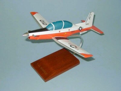 US Navy Raytheon Beechcraft T-6A Texan Trainer Desk Top Model 1/32 SC Airplane