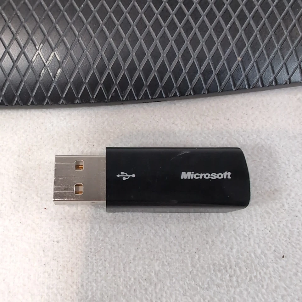 Microsoft Comfort Curve Keyboard 5000 w/ USB Dongle TESTED Black WUG0872 Slim - Image 2 of 4