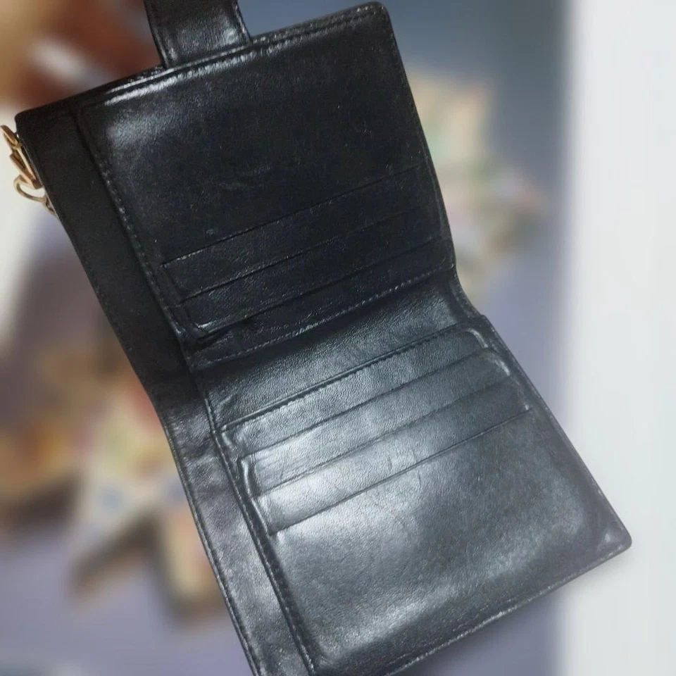 CHANEL Black Caviar Leather Compact Wallet Crossbody Shoulder Chain Bag Used - Image 3 of 4