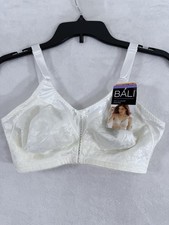Bali 34DD 3372 White Spa Closure Wireless Wirefree Womens NWT