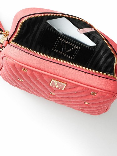 Victoria´s Secret Bolso bandolera en color rosa guateado en V Victorias Secret - Imagen 2 de 3