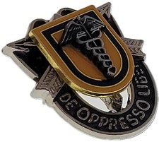 1st Special Forces Medic Medical Crest DI Pin US Army SF SOG Insignia