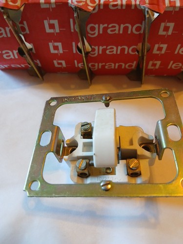 Gys - Câble de démarrage 700A D35 mm2 2x4,5m pinces isolées Gys