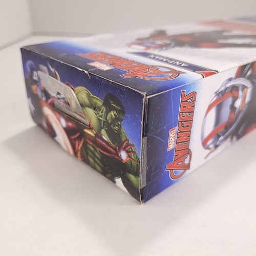 Figura de acción Ant-Man 12" Marvel Avengers Titan Hero - Imagen 7 de 13