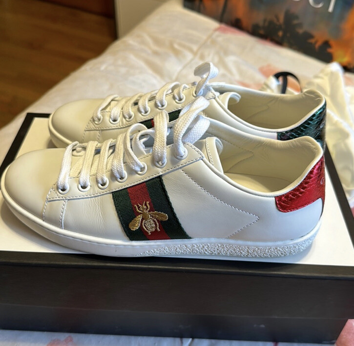 Size 35.5 Europe- Gucci Ace Embroidered Bee - 431942-02JP0 Size 35.5 Europe- Gucci Ace Embroidered Bee - 431942-02JP0