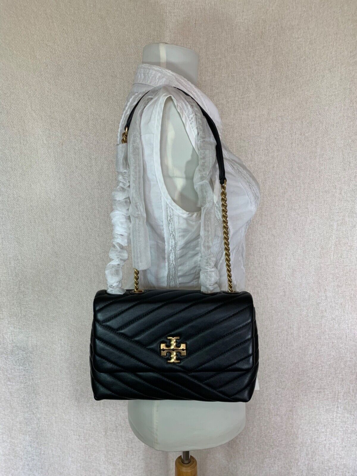 12218 TORY BURCH Kira Chevron Small Flap Shoulder Bag BLACK