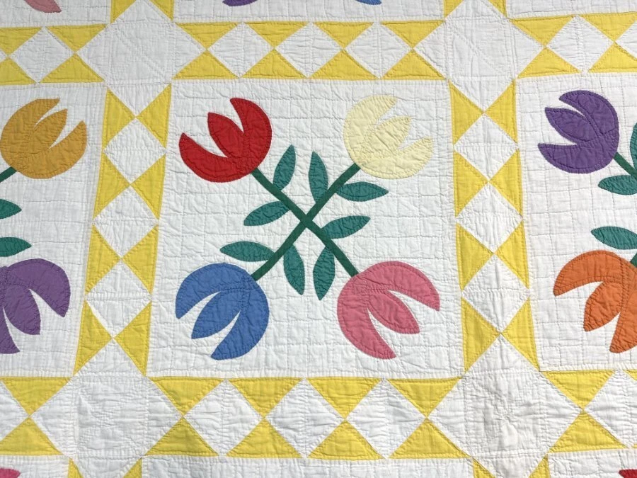 Восхитительно! Винтажная желтая бриллиантовая кайма из тюльпанов 1940-х годов ЛОСКУТНОЕ ОДЕЯЛО - Изображение 2 из 3