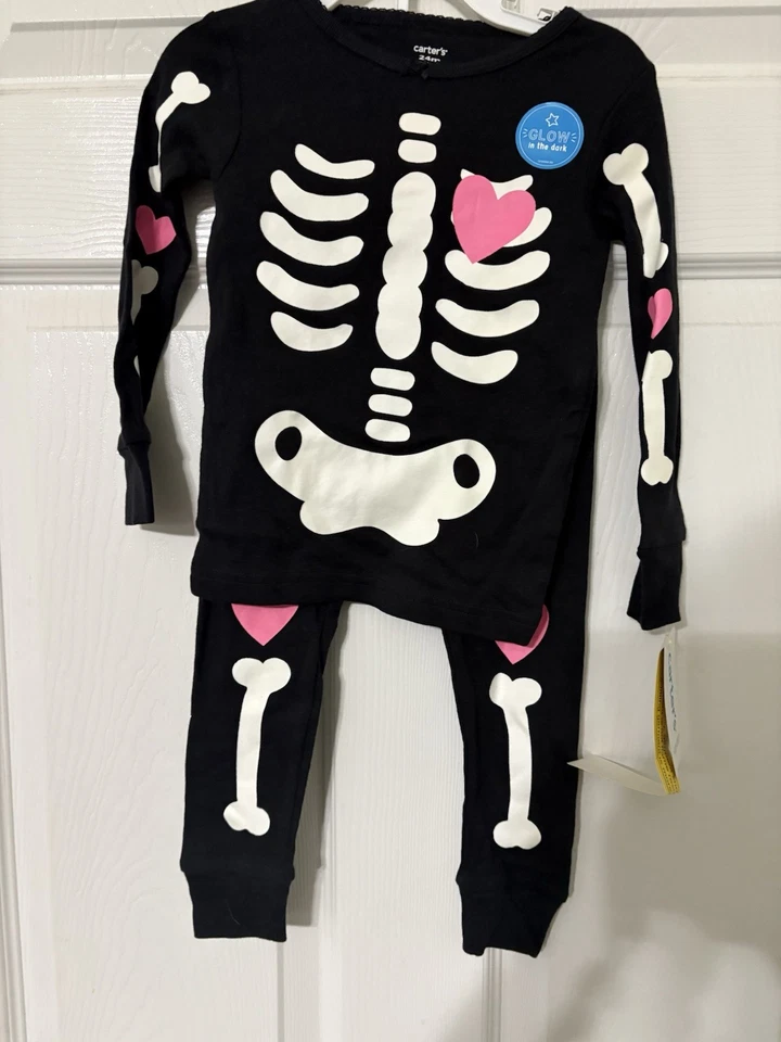 Carter’s Glow-in-the-Dark Skeleton Pajama Set 24M – Black with Pink Hearts - Image 2 of 4