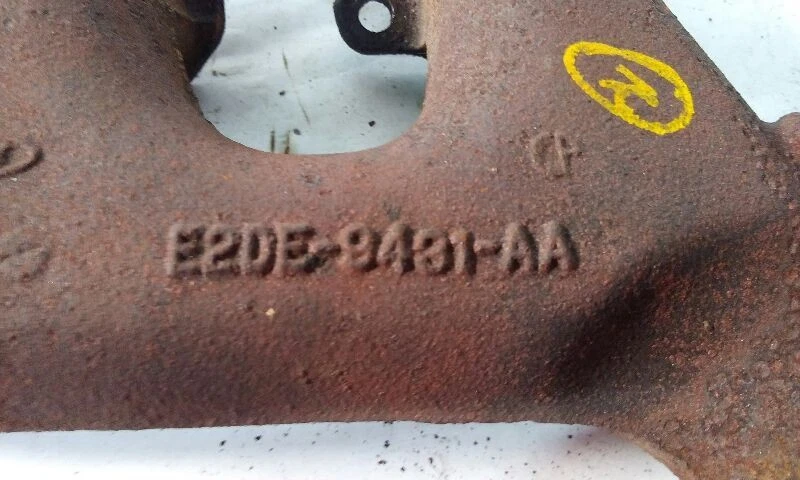  Colector de escape izquierdo conductor Ford Capri 83-86 6-232 3,8 litros Foto 2 de 4
