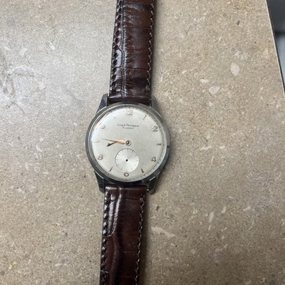 Vintage Girard Perregaux Golden Textured Dial with Golden Hands and Numerals
