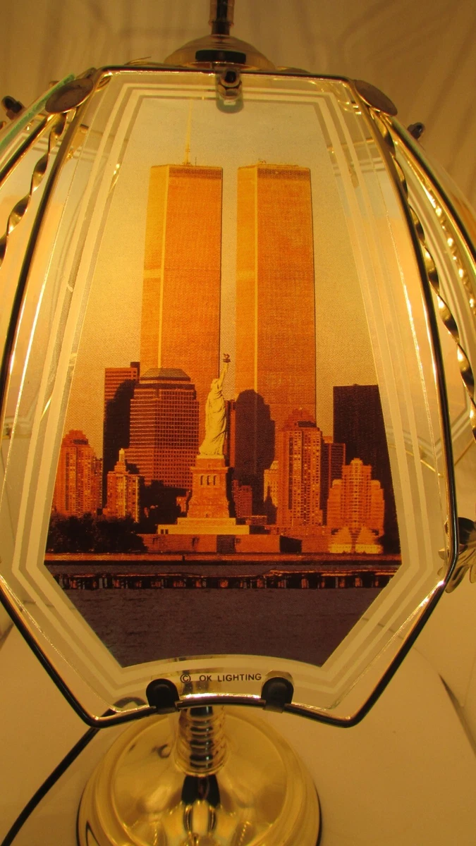 Vintage OK New York City Twin Towers Touch on Table Lamp 3 settings 21