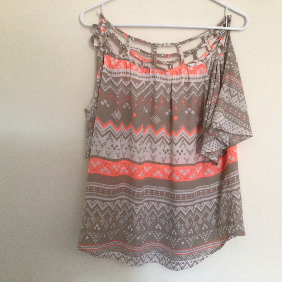 New Girls Trendy Heart Soul Sleeveless Blouse Petite XL - Image 2 of 4