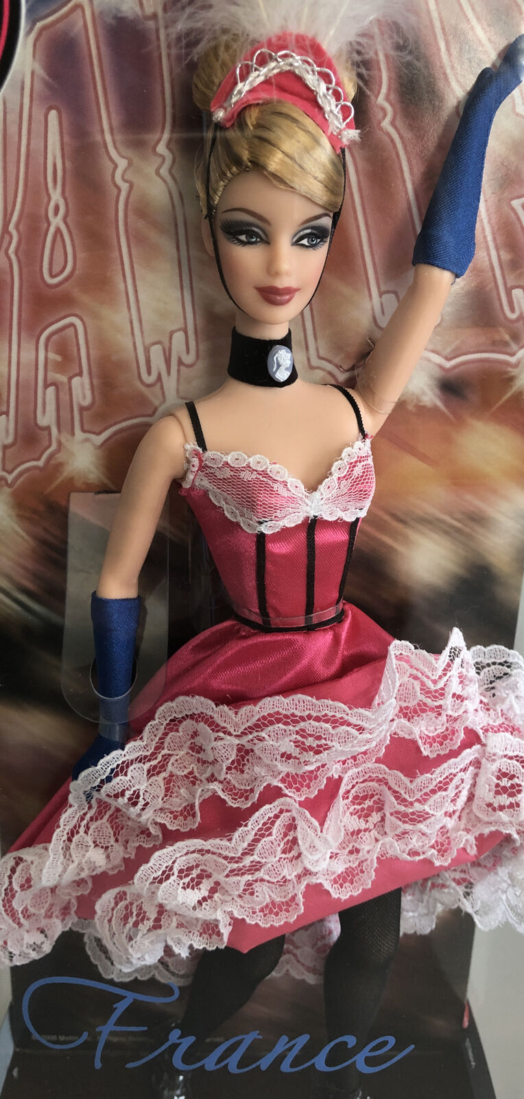 MATTEL ITALY : Barbie da collezione - Asta XMAS CHARITY - Il filo che  unisce - Associazione Nazionale - Case d'Asta italiane