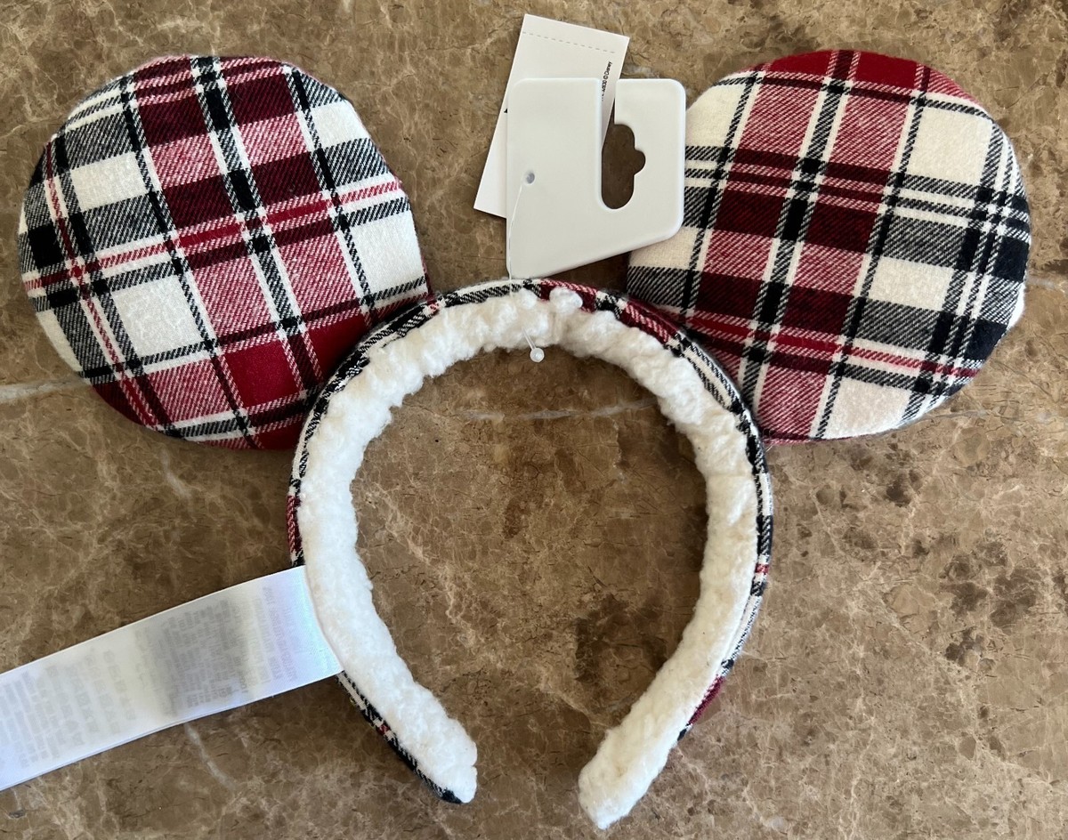 Disney Minnie Mouse Sherpa Ears - NWT NWT Disney parks ￼Winter Wonderland Minnie mouse ears  main image 3