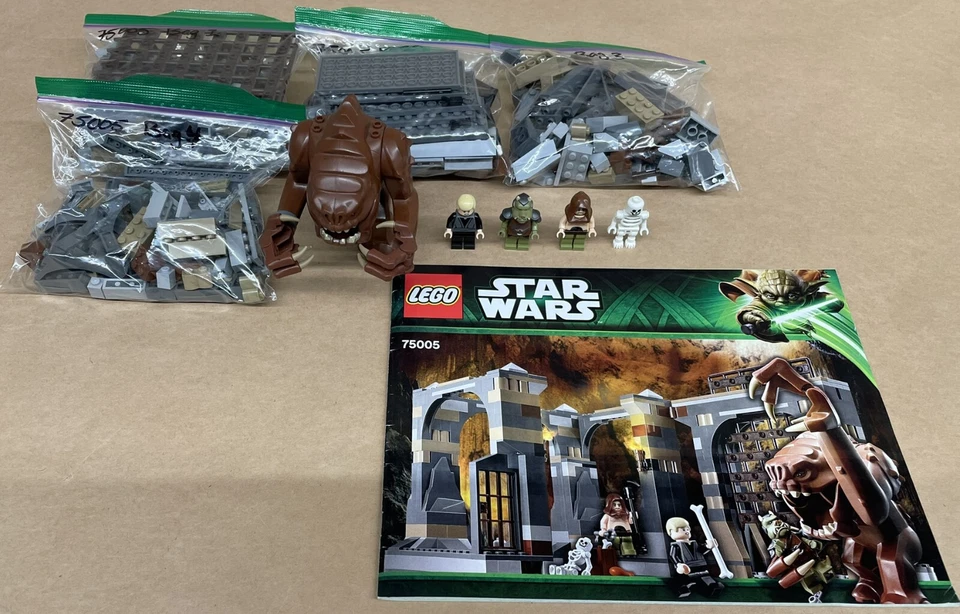 LEGO Star Wars 75005 Rancor Pit 4 Minifigures 380 Pieces No Box Preowned - Image 2 of 4