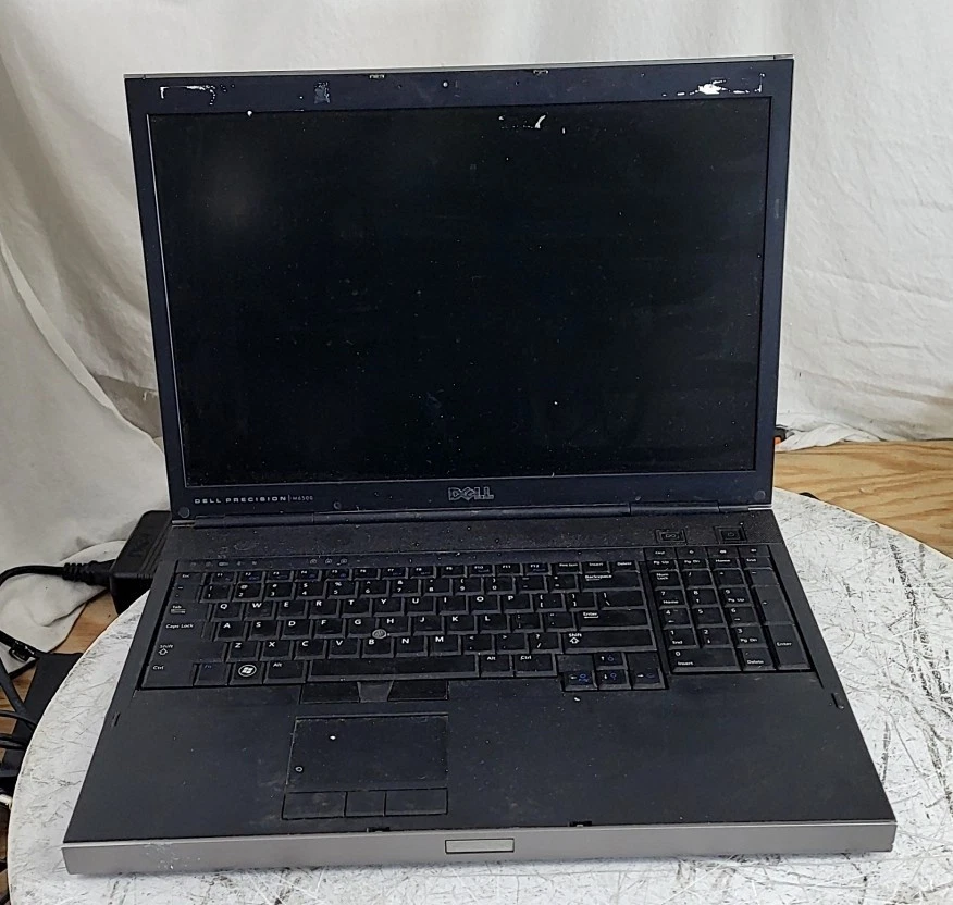 Laptop Dell Precision M6500 Core I7 Q 740 4GB 256GB VER NOTAS Foto 2 de 4