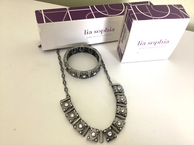 Lia Sophia New ''Matrix  Crystals Silver Square Linked Chain Necklace & Bracelet