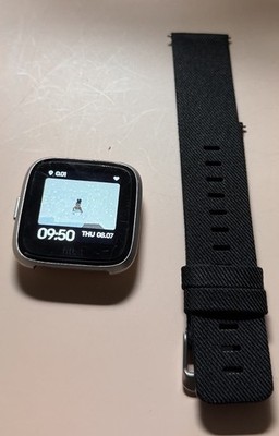 Fitbit Versa Lite FB415 Fitness Smartwatch Activity Tracker Silver  - TESTED