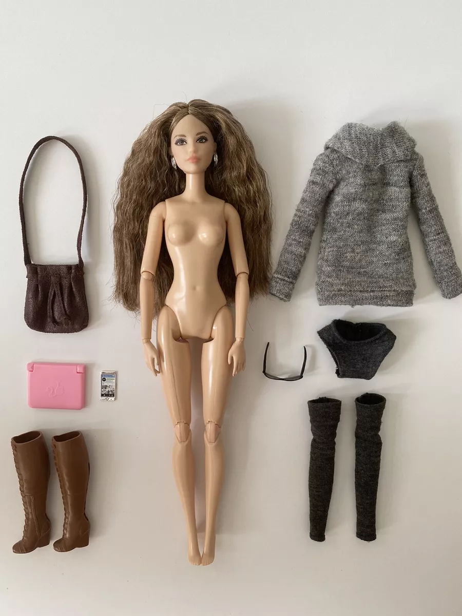 Barbie Gucci  Barbie fashion, Fashion dolls, Barbie clothes