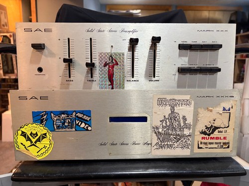 Set of Vintage SAE MARK XXX1B 31B Power Amplifier/MARK XXX Pre-Amplifier