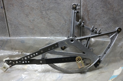 New ORIGINAL MERCEDES BENZ S CLASS W126 Rod Window Regulator Re A1267201846 - Picture 2 of 4