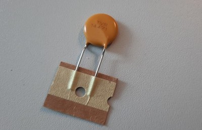 1x TVR14471 Varistor TVR 14471 14d471k 470V Zinkoxid-Varistor 