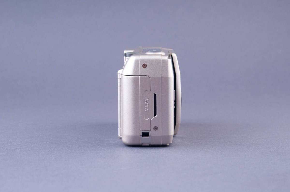 Nikon LiteTouch Zoom 70WS Quartz Date 35mm Point & Shoot