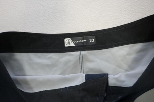 Volcom Performance Board Shorts Athletic Striped Water Mens Size 33 - Picture 4 of 5