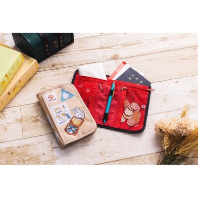 mofusand Passport Multi Pouch (Strawberry) Travel Japan Limited