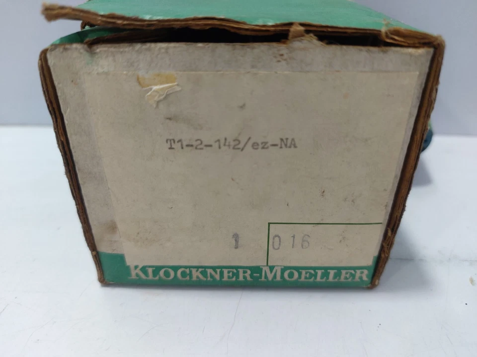 Klockner Moeller T1-2-142/ez-NA Selector Switch 10A 600V AC Heavy Duty A600 - Image 2 of 4