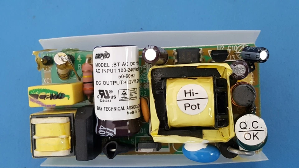 Switching Power Supply 15W , +12V 1.25A , 100-240VAC , AC to DC Power , EMPRO - Image 4 of 4