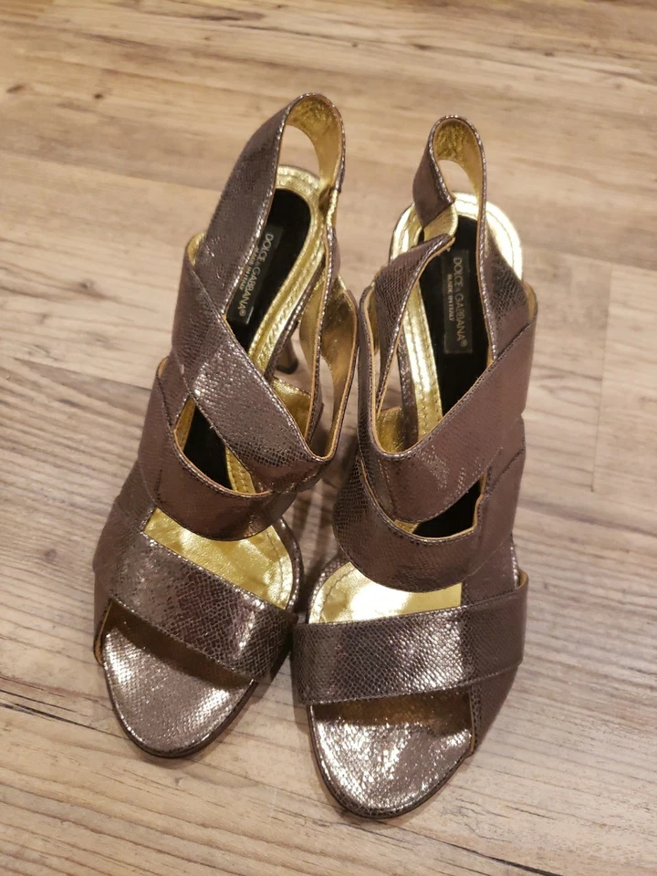 Tacones Dolce Gabbana dorados metálicos 37,5 7,5 Vero Cuoio Holiday D&G Foto 2 de 4